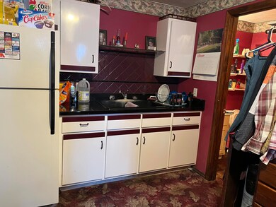 Home for Sale in Thayer Missouri2
