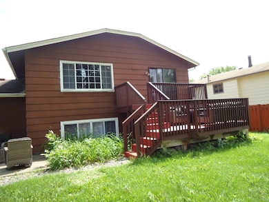 8003 Fairfield Cir, Brooklyn Park, MN 55444 - photo 3