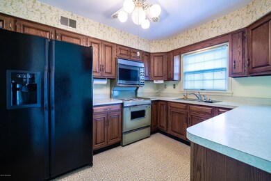 9101 Old Bardstown Rd 5