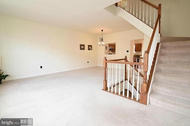 2420 Clover Field Cir, Herndon, VA 20171 - photo 6