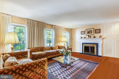 12416 Willow Green Ct, Potomac, MD 20854 - photo 5