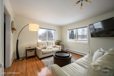 1341 E Tenth Ave-20