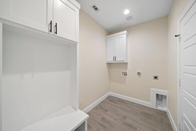 1305 N Breckenridge St, Ennis, TX 75119 - photo 5