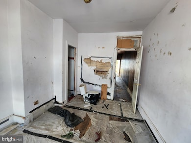 2304 Avalon Ave, Baltimore, MD 21217 - photo 2