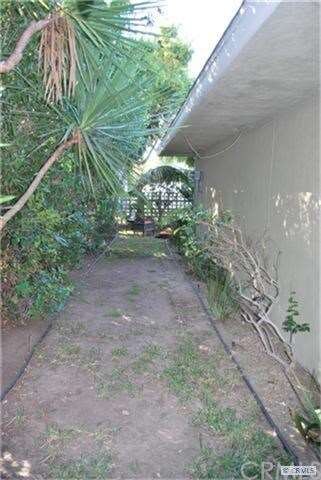 side yard