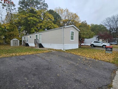 16031 Beech Daly Rd unit 4, Taylor, MI 48180 - photo 6