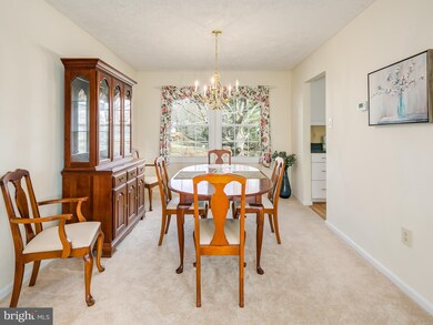 6128 Windward Dr, Burke, VA 22015 - photo 4