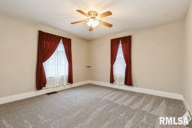 2221 Hickory Grove Rd, Davenport, IA 52804 - photo 3