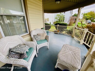 Porch 3
