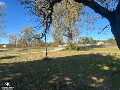 3369 Dove Rd, Port Huron, MI 48060 - photo 5