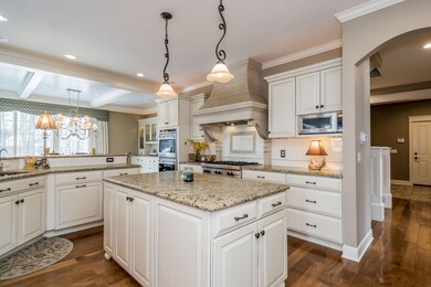022-Kitchen-2312563-large