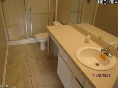 26155 Hawthorne Ct unit 9B, Olmsted Falls, OH 44138 - photo 6