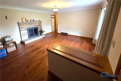 28542 Simmons Rd, Perrysburg, OH 43551 - photo 2