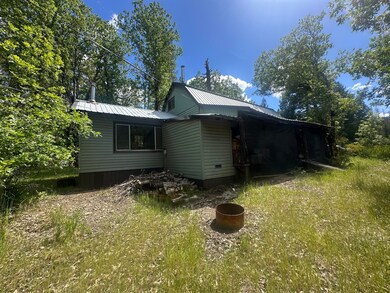 231 Tompkins Side of home