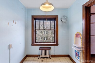 Garden Court Condos unit 303, Seattle, WA 98122 - photo 6