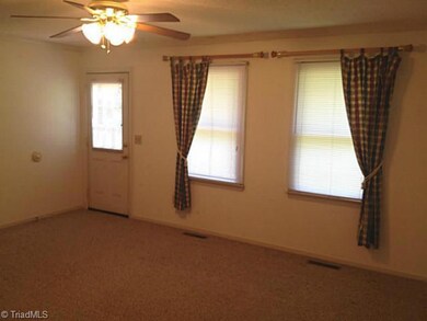 1918 Harvell St, Asheboro, NC 27205 - photo 5