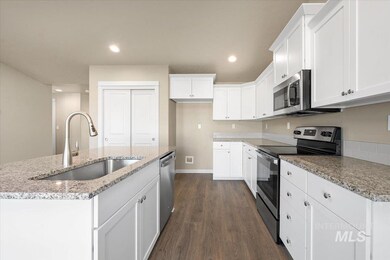 5598 E Lekeitio Village Dr, Nampa, ID 83687 - photo 5