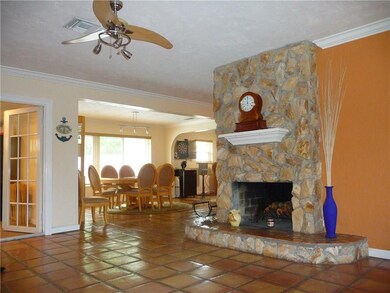 FIREPLACE;DINING AREA