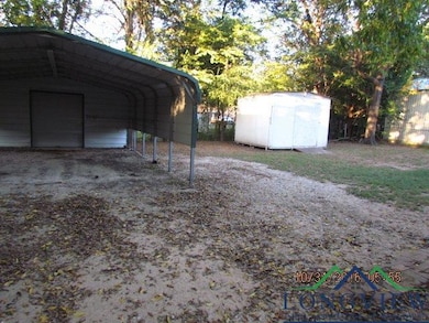 809 Leach St, Kilgore, TX 75662 - photo 3