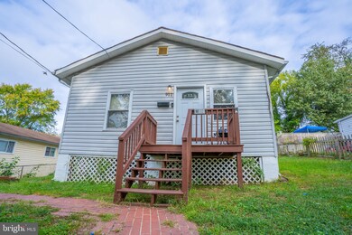 911 Elfin Ave, Capitol Heights, MD 20743 - photo 2
