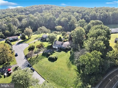 4804 Manor Way, East Greenville, PA 18041 - photo 6