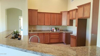 OPEN KITCHEN WITH GRANITE