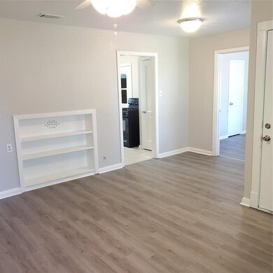 3926 Alberta St, Houston, TX 77021 - photo 4