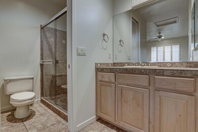 Ensuite Casita Bath 4