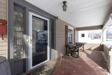565MapleAve-Exterior-10