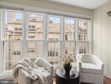 12105 Green Leaf Ct unit 201, Fairfax, VA 22033 - photo 7