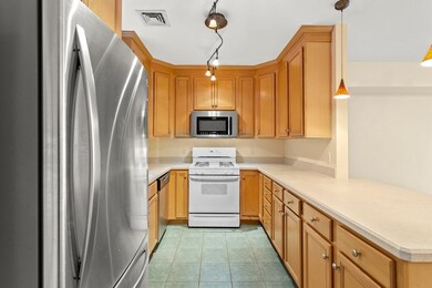 122 E Squantum St unit 5, Quincy, MA 02171 - photo 6