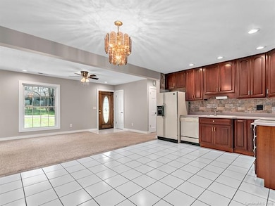 123 Plantation Dr, Hendersonville, NC 28792 - photo 5