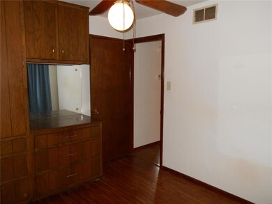 Built in closet 2nd Bedroom