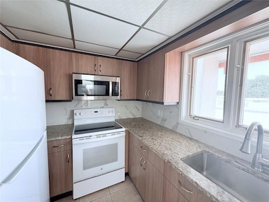 735 Dodecanese Blvd, Tarpon Springs, FL 34689 - photo 2