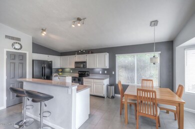 Kitchen (1)-SMALL