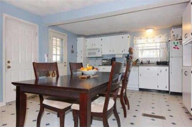 12 Endicott Dr, Westborough, MA 01581 - photo 3