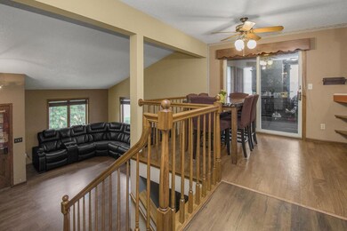 2246 Vivian Ln, Saint Paul, MN 55119 - photo 5