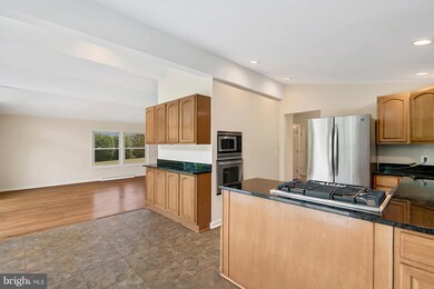 263 Norfolk Dr, Warrenton, VA 20186 - photo 5