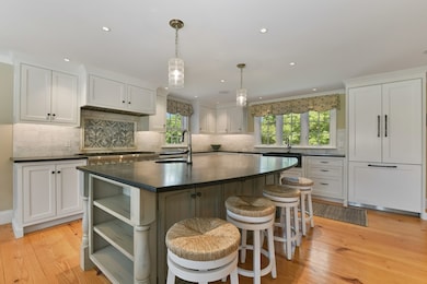 135 Free St, Hingham, MA 02043 - photo 3