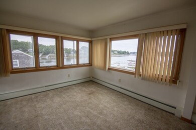452R Washington St, Gloucester, MA 01930 - photo 2