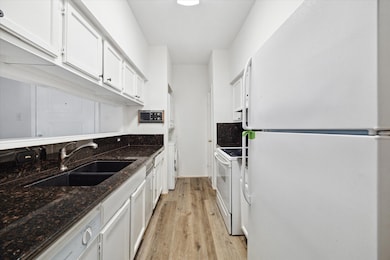 2425 Augusta Dr unit 7, Houston, TX 77057 - photo 7