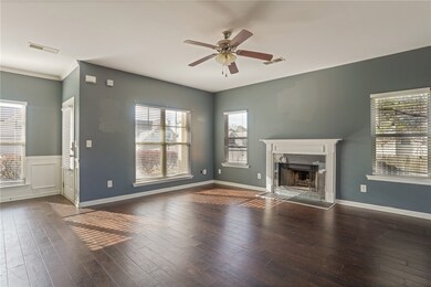 Living Area - Alternate View
