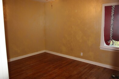 1219 WEST 20TH ST 013