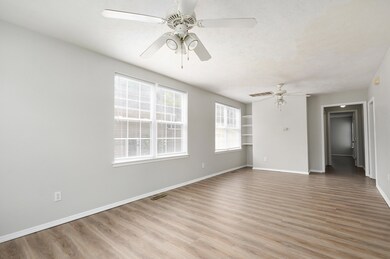 1527 N Irving Ave-5