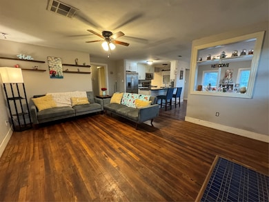 2220 Gloria Ave, Bay City, TX 77414 - photo 4