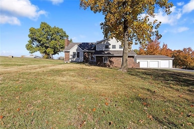 2120 Pin Oak Dr, Liberty, MO 64068 - photo 3