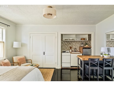 The Empress Building unit 404, Portland, OR 97209 - photo 2