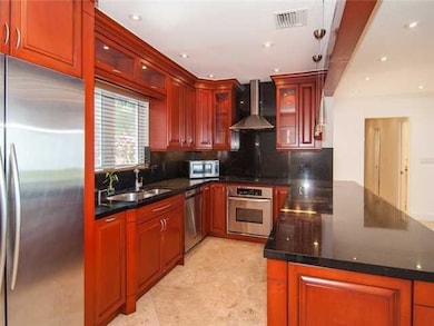 628 Ridgewood Rd, Key Biscayne, FL 33149 - photo 3