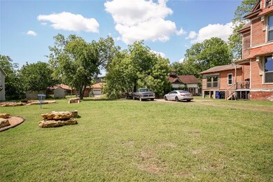 612 W Sears St, Denison, TX 75020 - photo 5