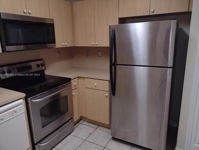 618 SW 106th Ave unit 1511, Pembroke Pines, FL 33025 - photo 3